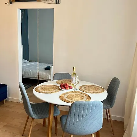 Апартаменти Sailor By Marina Old Town For 8 People, Free Parking!